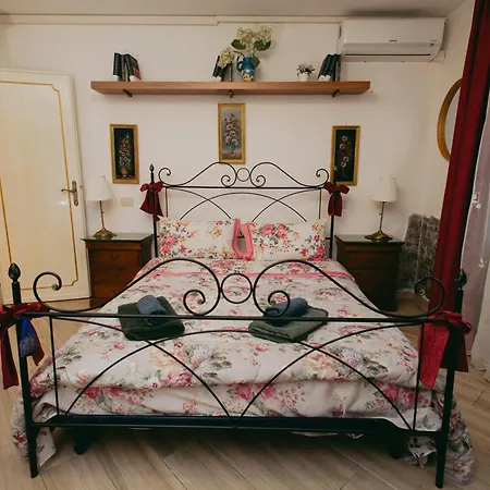 Casa Luba Lucca